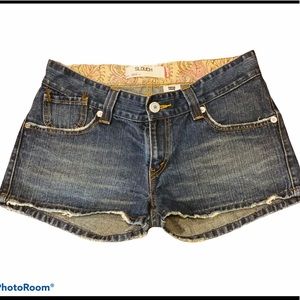 Levi’s 504 slouch denim shorts size 11